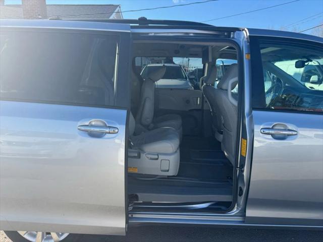 2012 Toyota Sienna XLE 7 Passenger