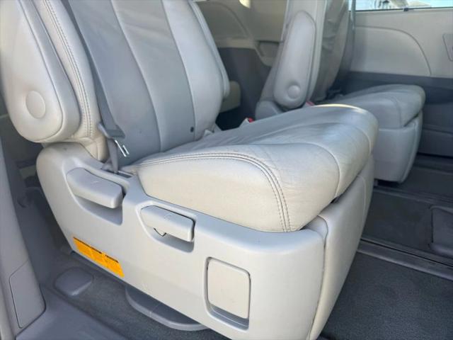 2012 Toyota Sienna XLE 7 Passenger