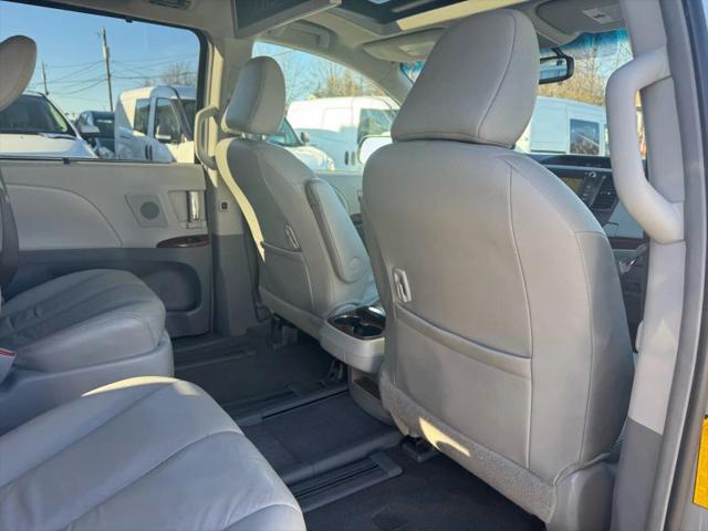 2012 Toyota Sienna XLE 7 Passenger
