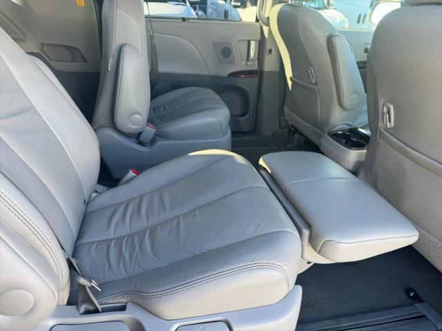 2012 Toyota Sienna XLE 7 Passenger