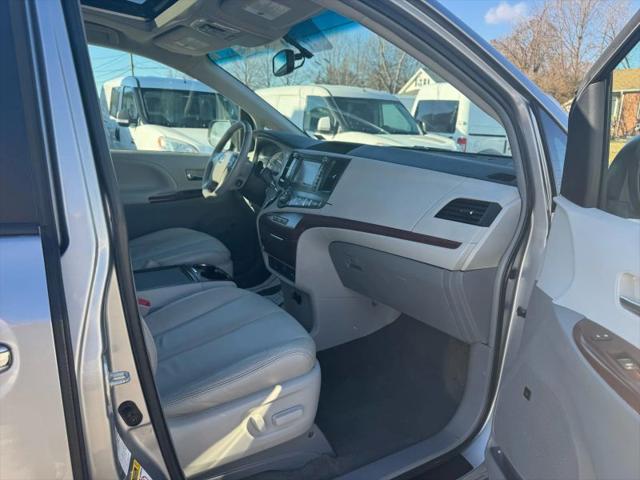 2012 Toyota Sienna XLE 7 Passenger