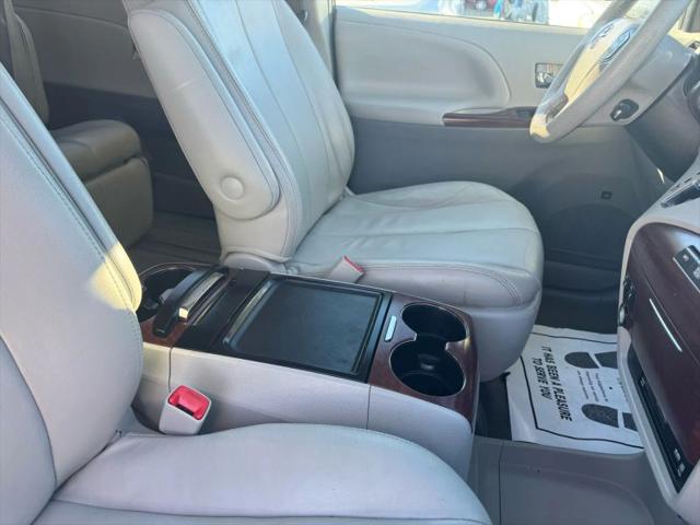 2012 Toyota Sienna XLE 7 Passenger