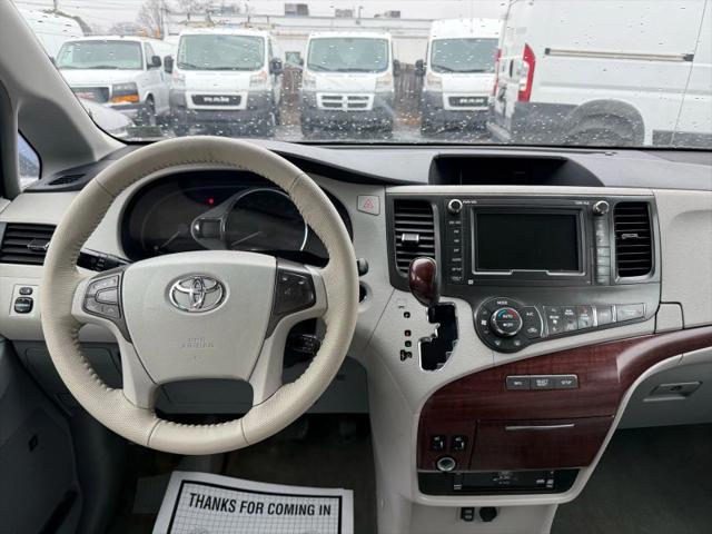 2012 Toyota Sienna XLE 7 Passenger