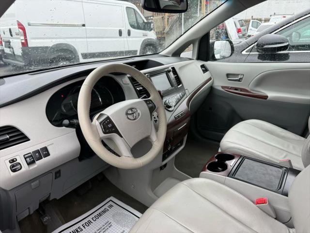 2012 Toyota Sienna XLE 7 Passenger