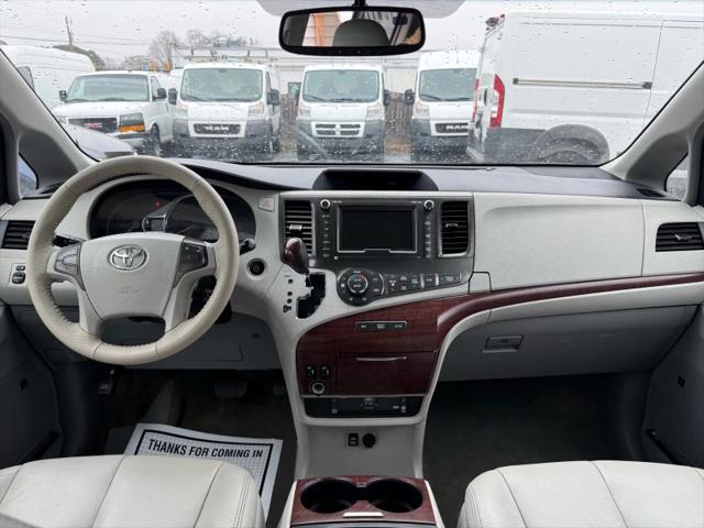 2012 Toyota Sienna XLE 7 Passenger