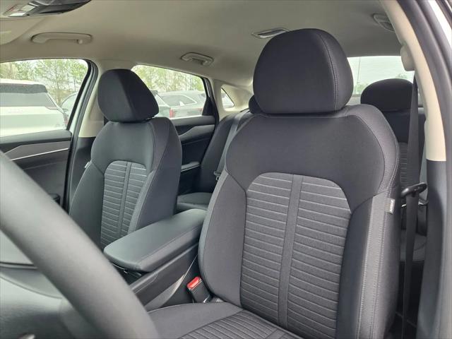 2026 Kia K5 LXS FWD