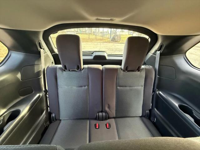 2017 Nissan Pathfinder SV