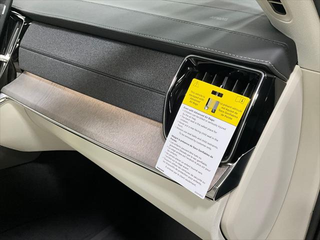 2026 Volvo XC90 Plug-In Hybrid Ultra, T8 AWD, Electric/Gasoline, Bright, 7 Seats