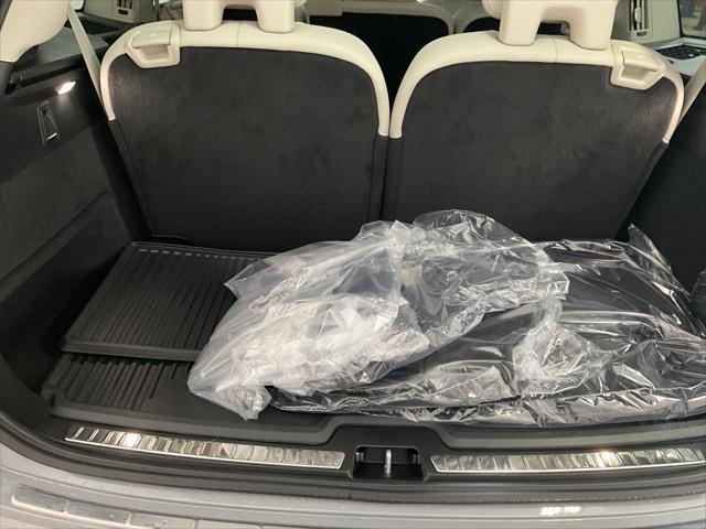 2026 Volvo XC90 Plug-In Hybrid Ultra, T8 AWD, Electric/Gasoline, Bright, 7 Seats