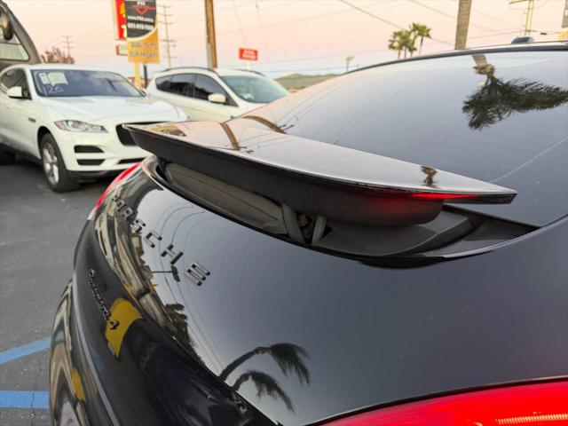 2015 Porsche Panamera 4