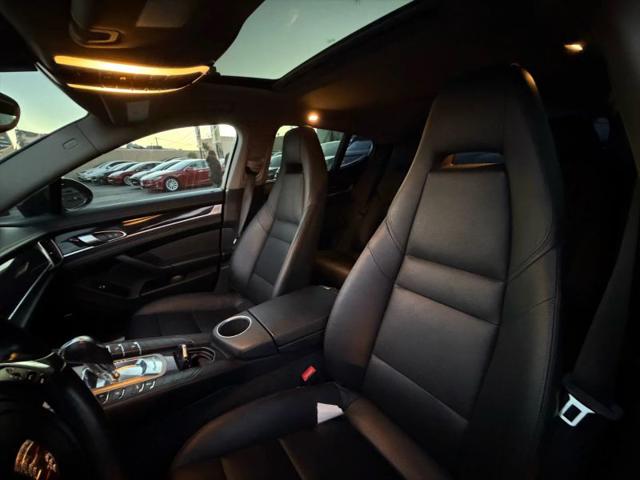 2015 Porsche Panamera 4