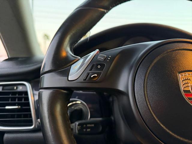 2015 Porsche Panamera 4