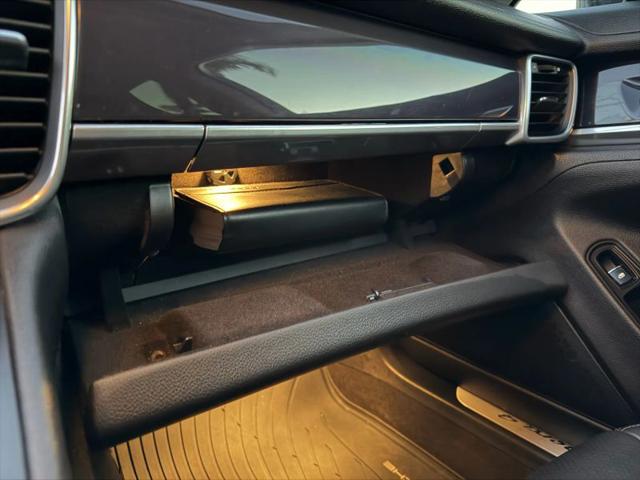 2015 Porsche Panamera 4