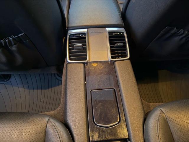 2015 Porsche Panamera 4