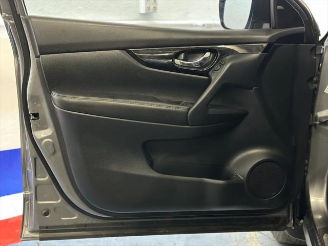 2022 Nissan Rogue Sport SV FWD Xtronic CVT