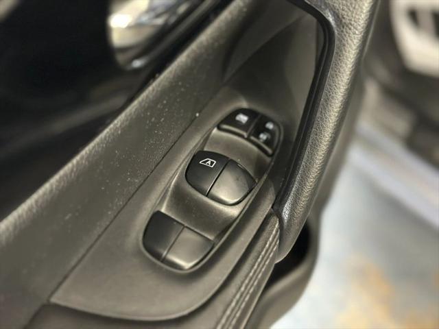 2022 Nissan Rogue Sport SV FWD Xtronic CVT