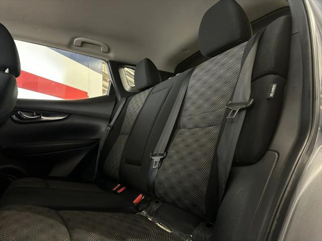 2022 Nissan Rogue Sport SV FWD Xtronic CVT