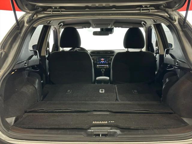 2022 Nissan Rogue Sport SV FWD Xtronic CVT