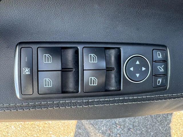 2013 Tesla Model S Base