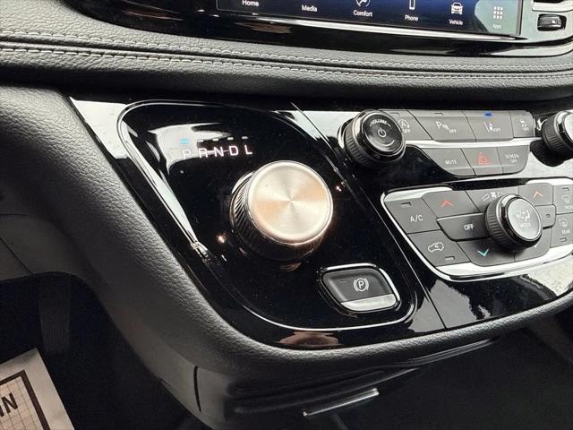 2026 Chrysler Pacifica Select AWD