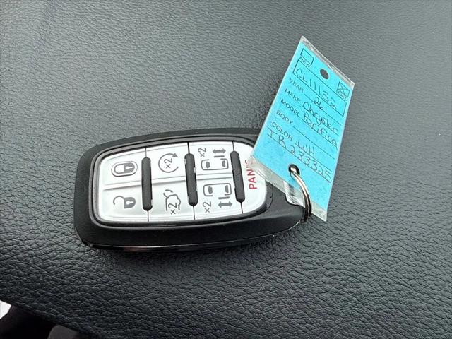 2026 Chrysler Pacifica Select AWD