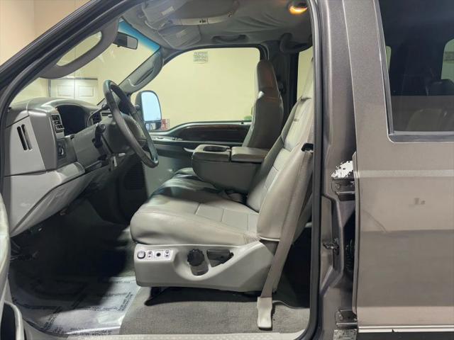 2004 Ford F-250 Lariat