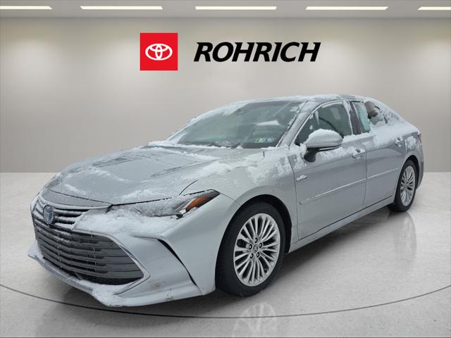 2020 Toyota Avalon Limited's photo