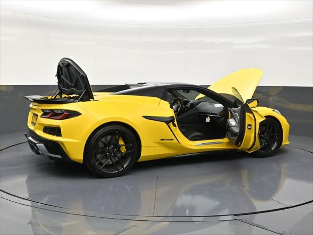 2025 Chevrolet Corvette Z06 RWD Convertible 2LZ