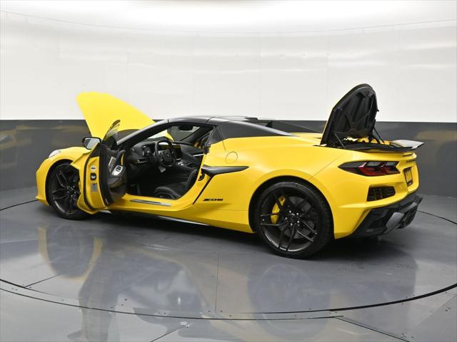 2025 Chevrolet Corvette Z06 RWD Convertible 2LZ