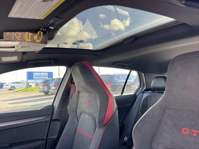 2026 Volkswagen Golf GTI SE