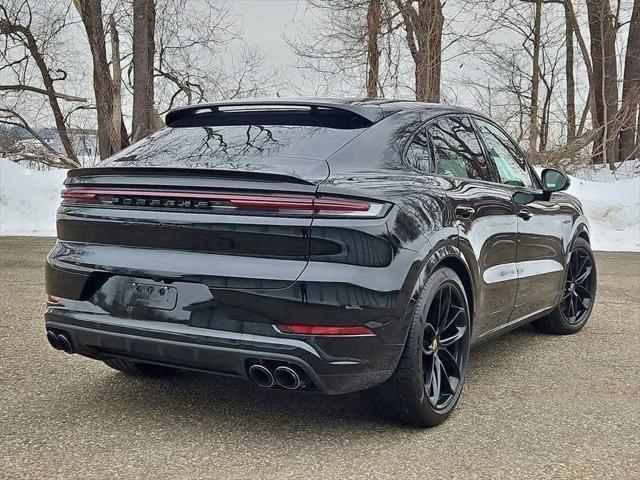 2024 Porsche Cayenne E-Hybrid Turbo