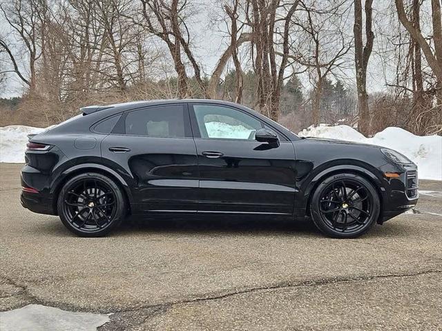 2024 Porsche Cayenne E-Hybrid Turbo