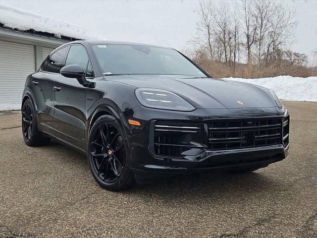 2024 Porsche Cayenne E-Hybrid Turbo