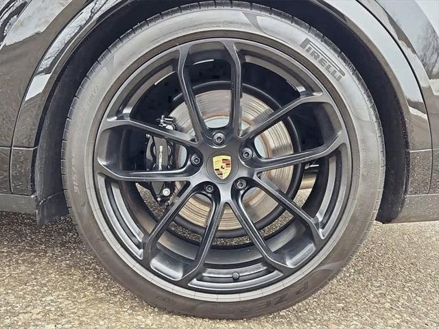 2024 Porsche Cayenne E-Hybrid Turbo