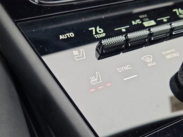 2024 Porsche Cayenne E-Hybrid Turbo