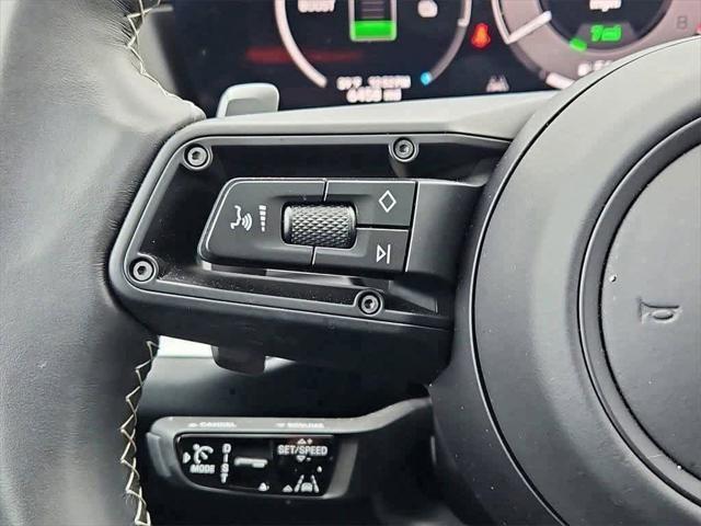 2024 Porsche Cayenne E-Hybrid Turbo
