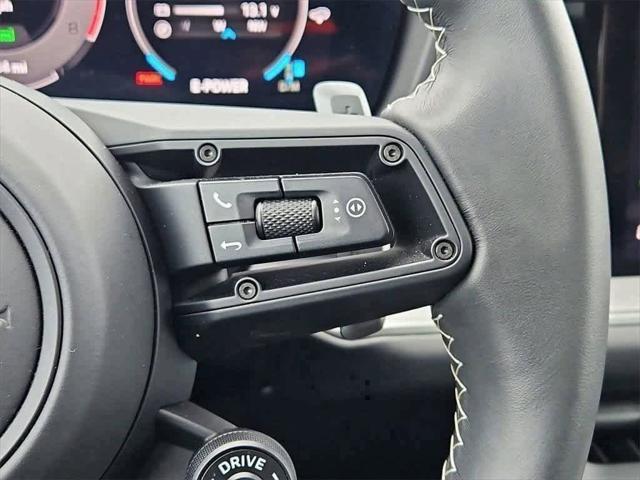 2024 Porsche Cayenne E-Hybrid Turbo