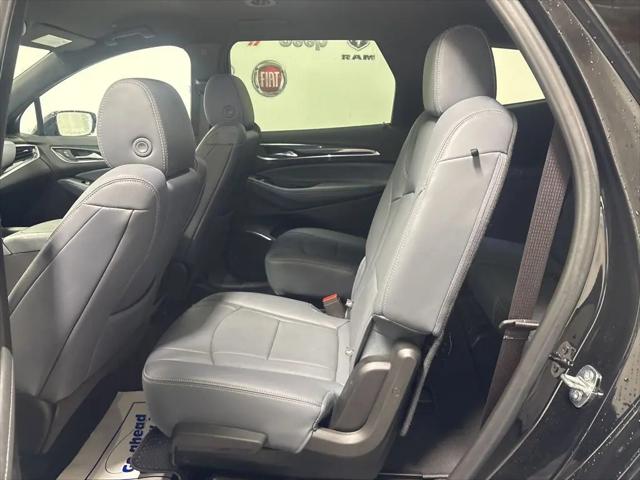 2024 Buick Enclave Essence FWD