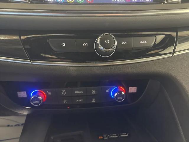 2024 Buick Enclave Essence FWD
