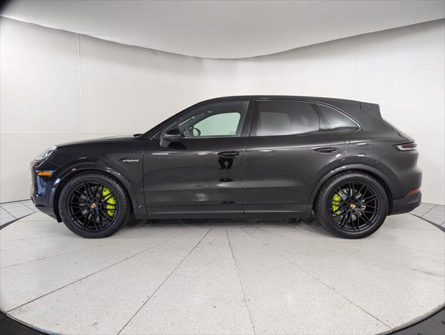 2026 Porsche Cayenne E-Hybrid Unknown