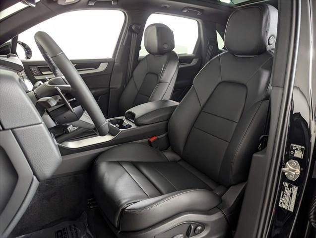 2026 Porsche Cayenne E-Hybrid Unknown