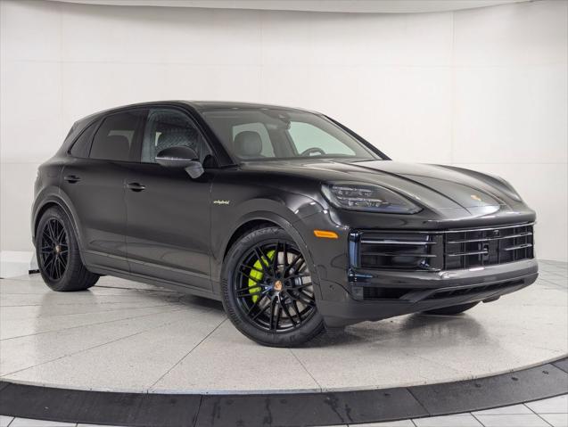 2026 Porsche Cayenne E-Hybrid Unknown