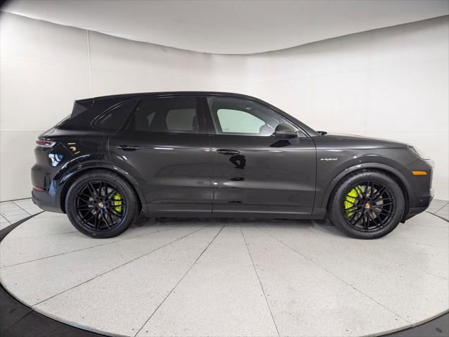 2026 Porsche Cayenne E-Hybrid Unknown
