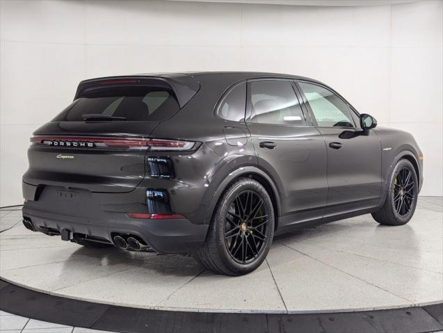 2026 Porsche Cayenne E-Hybrid Unknown