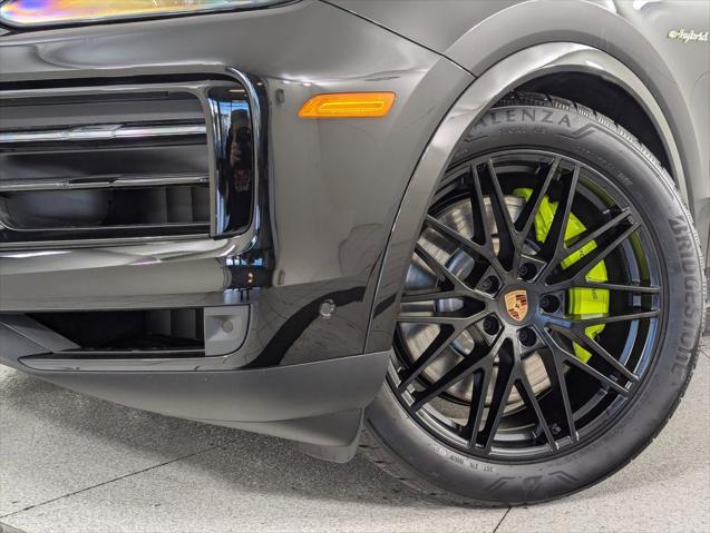 2026 Porsche Cayenne E-Hybrid Unknown