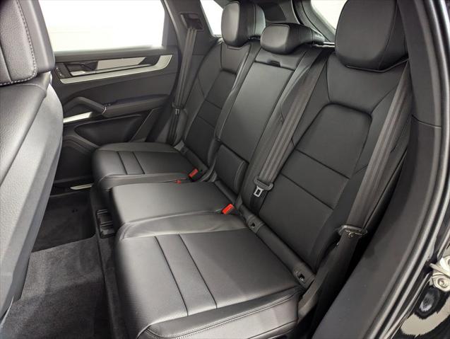 2026 Porsche Cayenne E-Hybrid Unknown