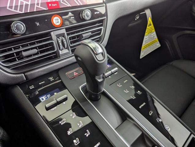 2026 Porsche Macan Unknown