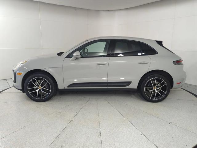 2026 Porsche Macan Unknown