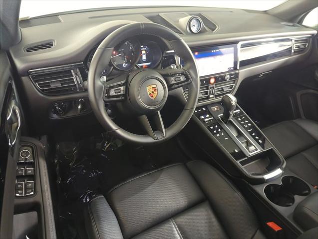 2026 Porsche Macan Unknown