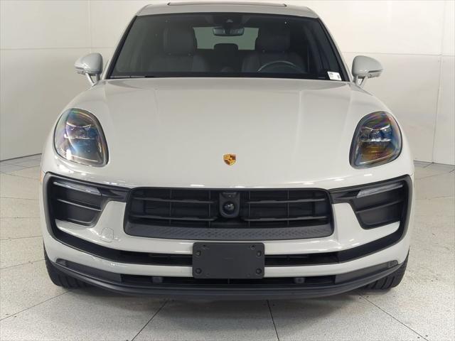 2026 Porsche Macan Unknown